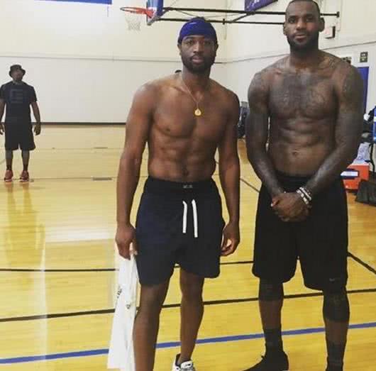 58万美元 58万美元